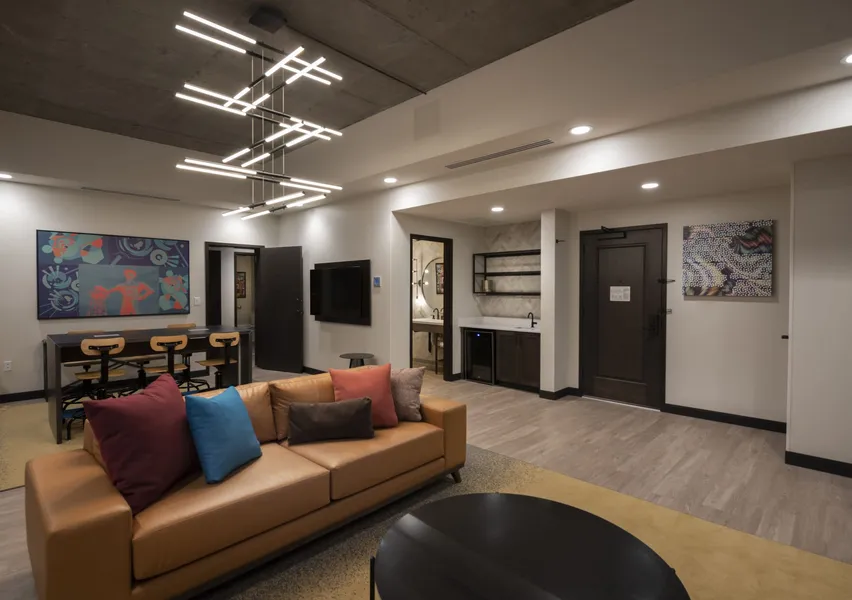 Hotel Indigo Tulsa DWTN-Entertainment Area by IHG hotel detail image 6