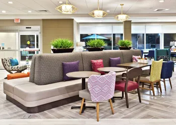 Home2 Suites by Hilton Birmingham Colonnade hotel thumbnail 2