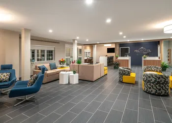 Microtel Inn & Suites by Wyndham Carlisle hotel thumbnail 5