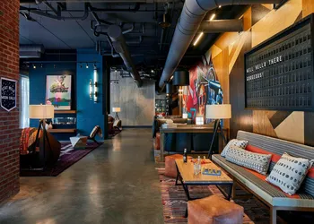 Moxy Chattanooga Downtown hotel thumbnail 2