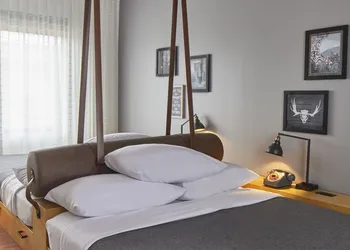 Moxy Chattanooga Downtown hotel thumbnail 8