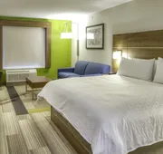 Holiday Inn Express & Suites Omaha Downtown - Old Market by IHG hotel detail image 4
