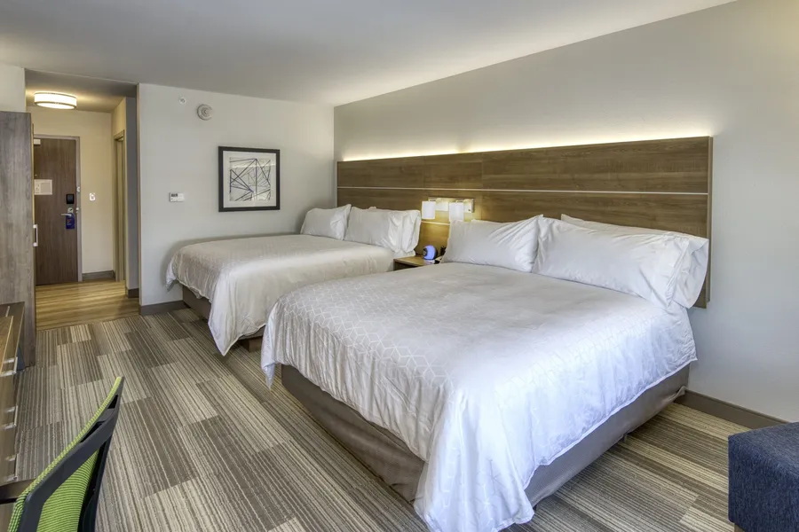Holiday Inn Express & Suites Omaha Downtown - Old Market by IHG hotel detail image 6