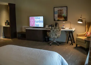 Hilton Garden Inn Waco hotel thumbnail 3