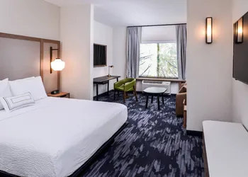 Fairfield Inn & Suites by Marriott Staunton hotel thumbnail 5