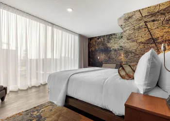 Cambria Hotel Omaha Downtown hotel thumbnail 8