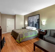 Super 8 by Wyndham Houston Northwest Cypress hotel detail image 3