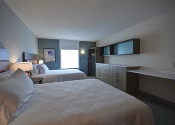 Home2 Suites by Hilton Portland Airport hotel thumbnail 7