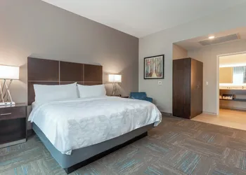Holiday Inn Hotel & Suites Jefferson City by IHG hotel thumbnail 6