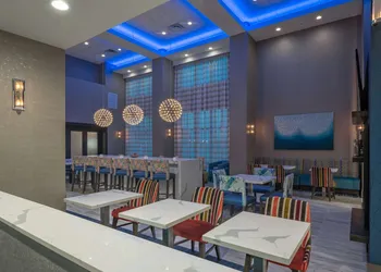 Hampton Inn & Suites Dallas/Plano Central hotel thumbnail 6