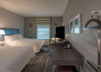 Hampton Inn & Suites Dallas/Plano Central hotel thumbnail 8