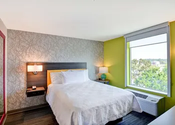 Home2 Suites by Hilton Hot Springs hotel thumbnail 7