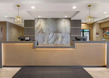 Best Western Plus LaCrescent / LaCrosse hotel thumbnail 4