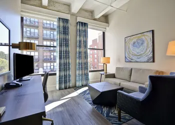Hotel Indigo Kansas City - The Crossroads by IHG hotel thumbnail 2