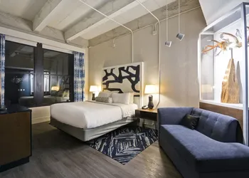 Hotel Indigo Kansas City - The Crossroads by IHG hotel thumbnail 7