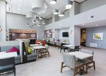 Hampton Inn & Suites Dallas East hotel thumbnail 2