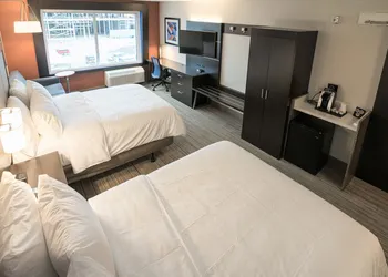 Holiday Inn Express & Suites Allen Park by IHG hotel thumbnail 5