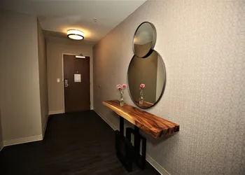 Holiday Inn Express & Suites Charlotte - South End by IHG hotel thumbnail 5