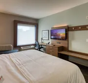 Holiday Inn Express & Suites Charlotte - South End by IHG hotel detail image 7
