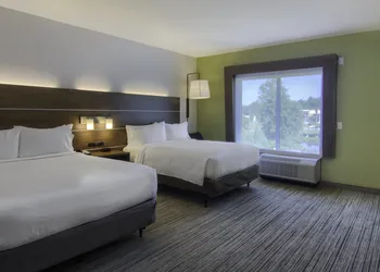 Holiday Inn Express & Suites Mobile - University Area by IHG hotel thumbnail 4