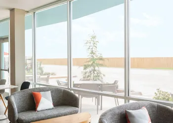 avid hotel Oklahoma City - Quail Springs by IHG hotel thumbnail 2