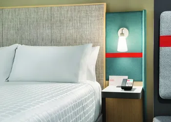 avid hotel Oklahoma City - Quail Springs by IHG hotel thumbnail 4