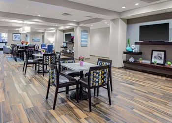 Hampton Inn Cranbury hotel thumbnail 3