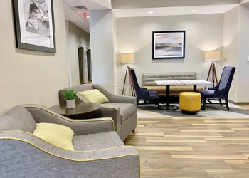Hampton Inn Cranbury hotel thumbnail 7