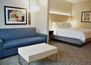 Holiday Inn Express & Suites Ocala by IHG hotel thumbnail 4