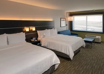 Holiday Inn Express & Suites Tulsa Downtown by IHG hotel thumbnail 6