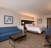 Holiday Inn Express & Suites Tulsa Downtown by IHG hotel detail image 7