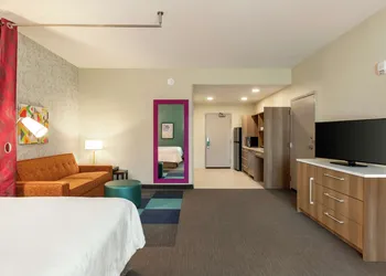 Home2 Suites by Hilton Statesboro hotel thumbnail 7