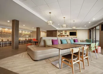 Home2 Suites by Hilton Warminster Horsham hotel thumbnail 3