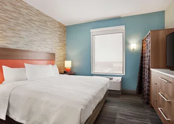 Home2 Suites by Hilton Warminster Horsham hotel thumbnail 6