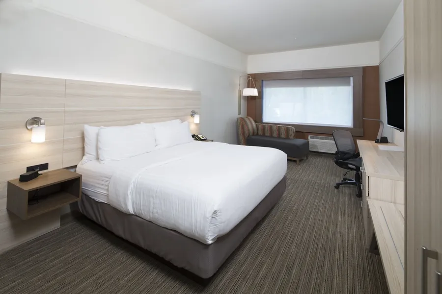 Holiday Inn Express & Suites Auburn by IHG hotel detail image 2