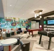 Tru by Hilton Williamsville Buffalo Airport hotel detail image 7