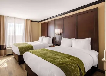 Comfort Suites Liberal North hotel thumbnail 5