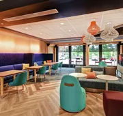 Tru by Hilton Raleigh Durham Airport hotel detail image 3