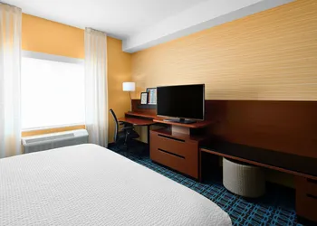 Fairfield Inn&Suite by Marriott Fresno Yosemite Intl Airport hotel thumbnail 4