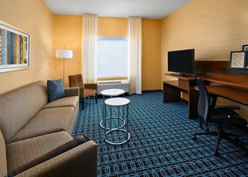 Fairfield Inn&Suite by Marriott Fresno Yosemite Intl Airport hotel thumbnail 6