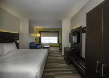 Holiday Inn Express & Suites Tonawanda - Buffalo Area by IHG hotel thumbnail 3