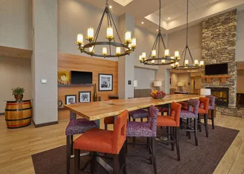Hampton Inn & Suites Roseburg hotel thumbnail 2
