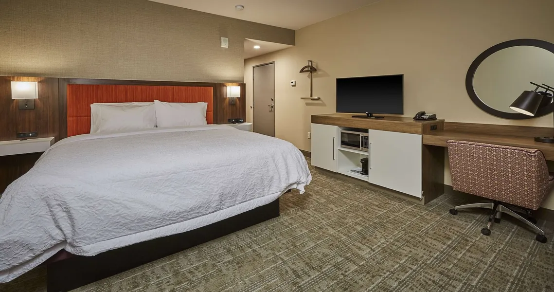 Hampton Inn & Suites Roseburg hotel detail image 6