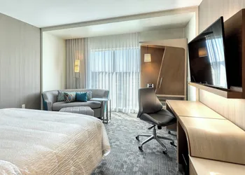 Courtyard by Marriott North Brunswick hotel thumbnail 7