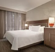 Home2 Suites by Hilton Chicago River North hotel detail image 7