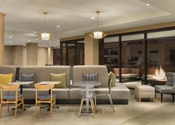 Home2 Suites by Hilton Chicago River North hotel thumbnail 3