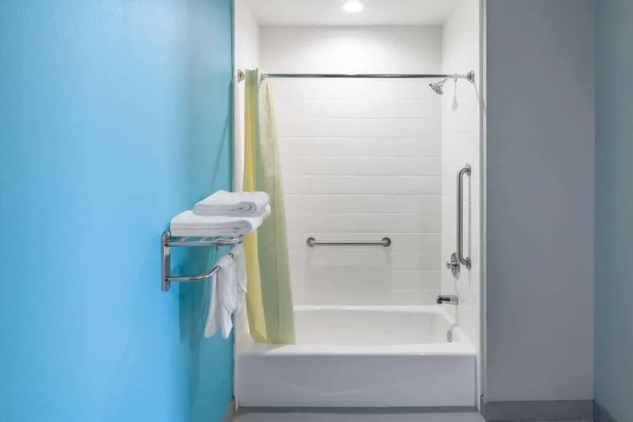 Americas Best Value Inn Houston Willowbrook hotel detail image 6