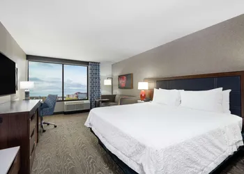 Hampton Inn & Suites Fort Wayne Downtown hotel thumbnail 5