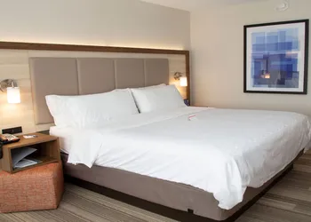 Holiday Inn Express & Suites Marion by IHG hotel thumbnail 8