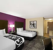 La Quinta Inn & Suites by Wyndham Columbus MS hotel detail image 5